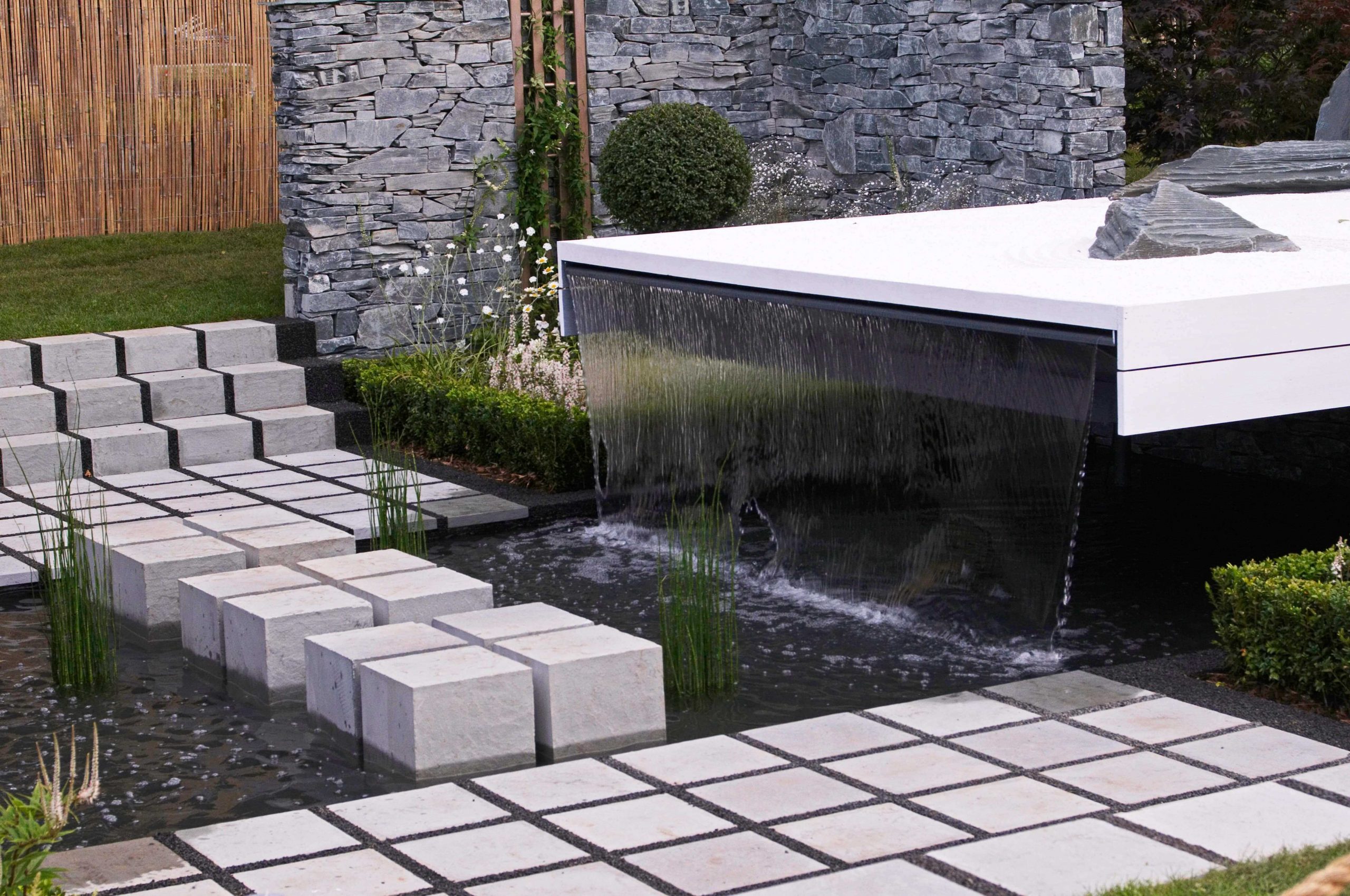 Garden Water Feature And Fountain Installation Company Worcester Park KT4